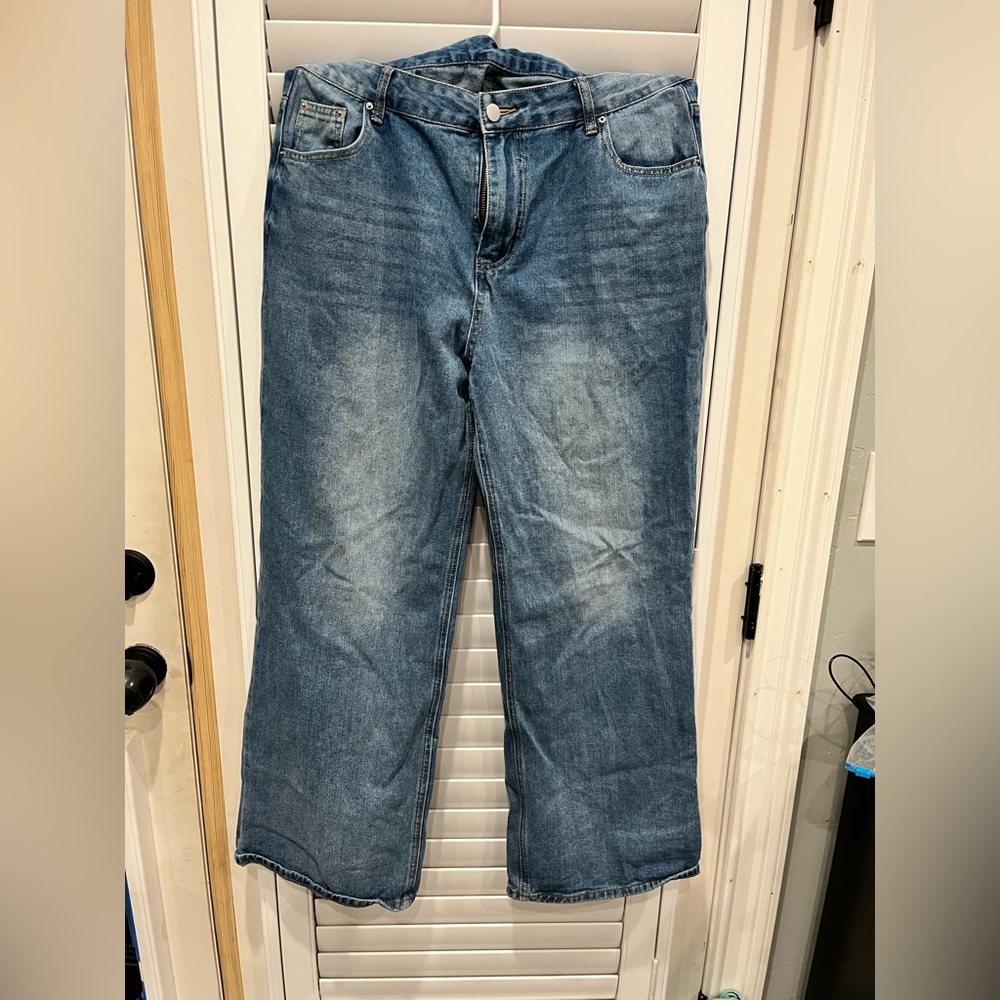 Baggy jeans